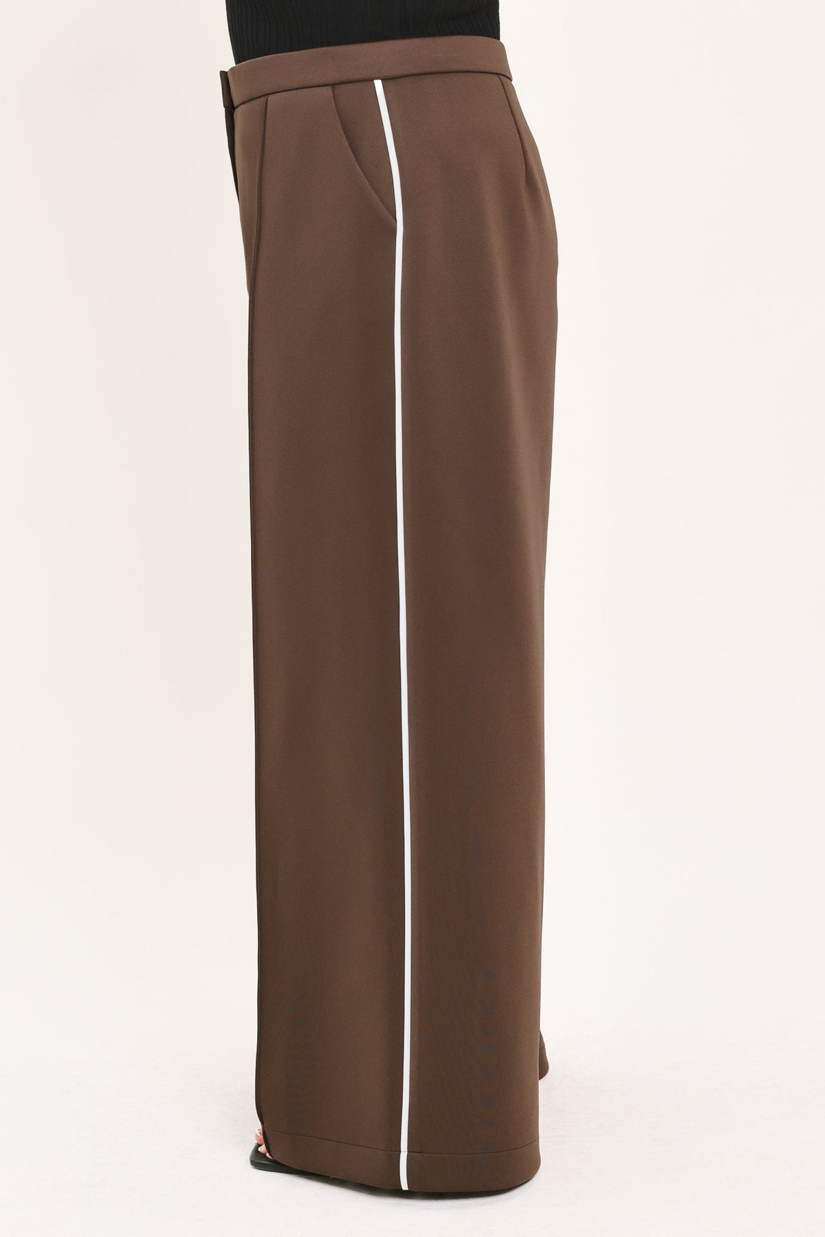 Side Stripe Stretch Pants