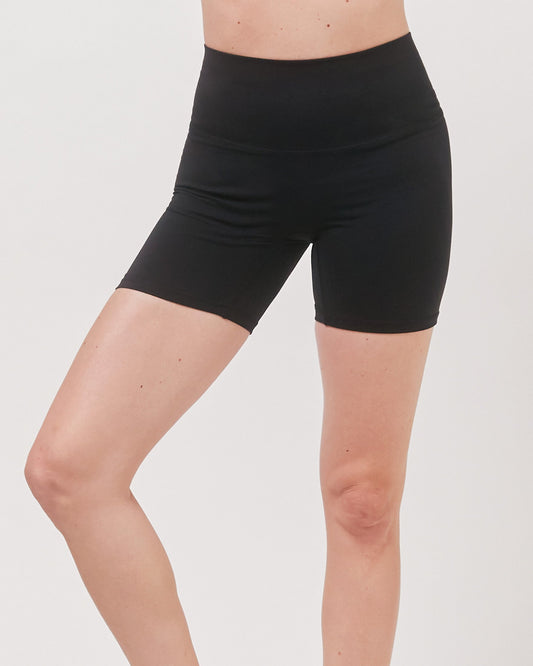 Dana Cloudlux Shorts 4" in multiple colors