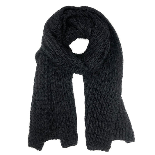 Chunky Knit Alpaca Scarf in Black