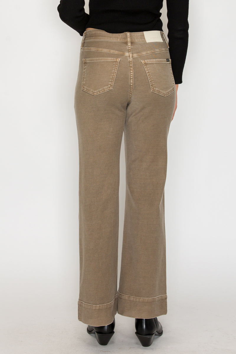 The Holly Jean - Tummy Control High Rise Jeans by Artmis Vintage