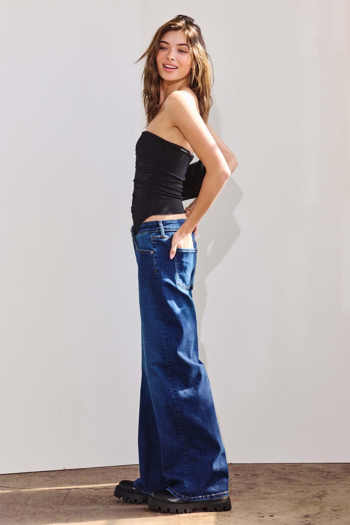 The Payton Jean - Mid Rise Wide Leg by Enjean
