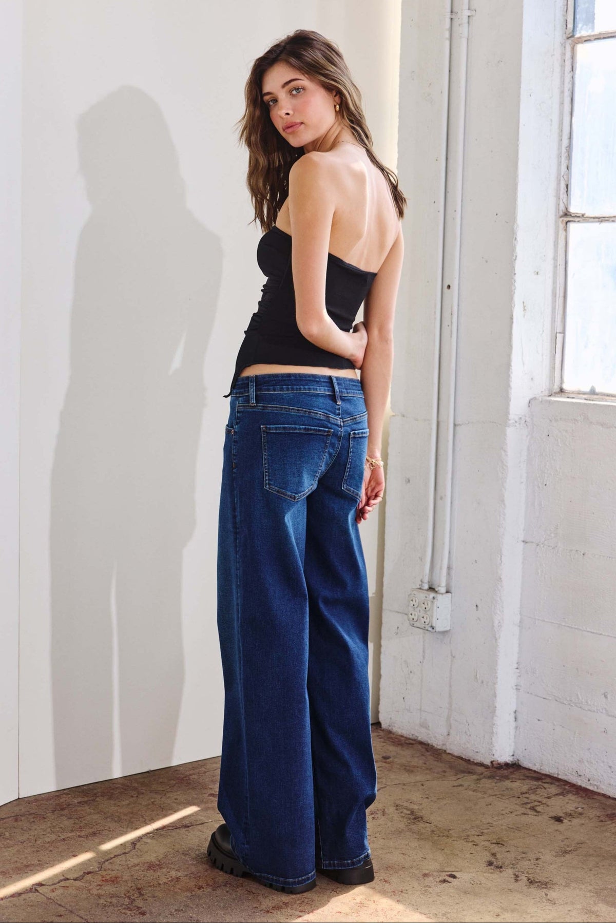 The Payton Jean - Mid Rise Wide Leg by Enjean