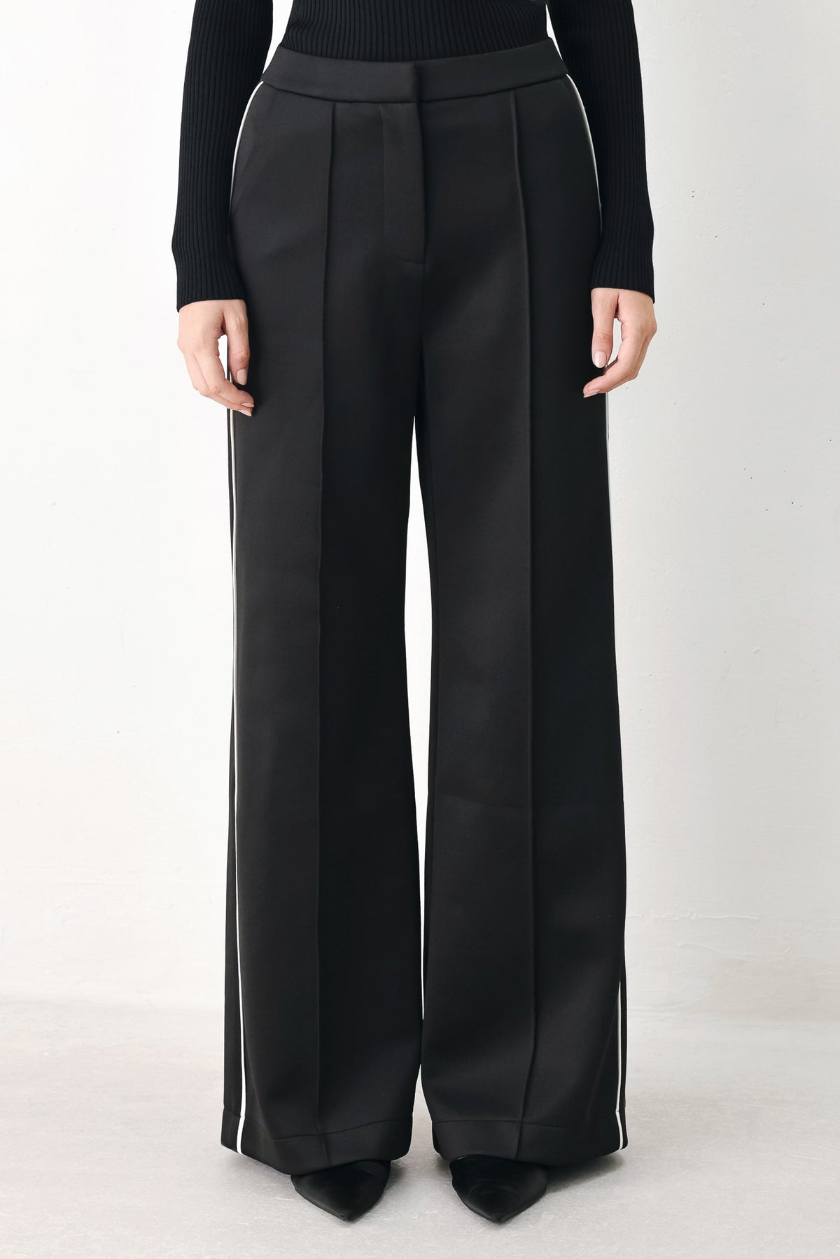 Side Stripe Stretch Pants