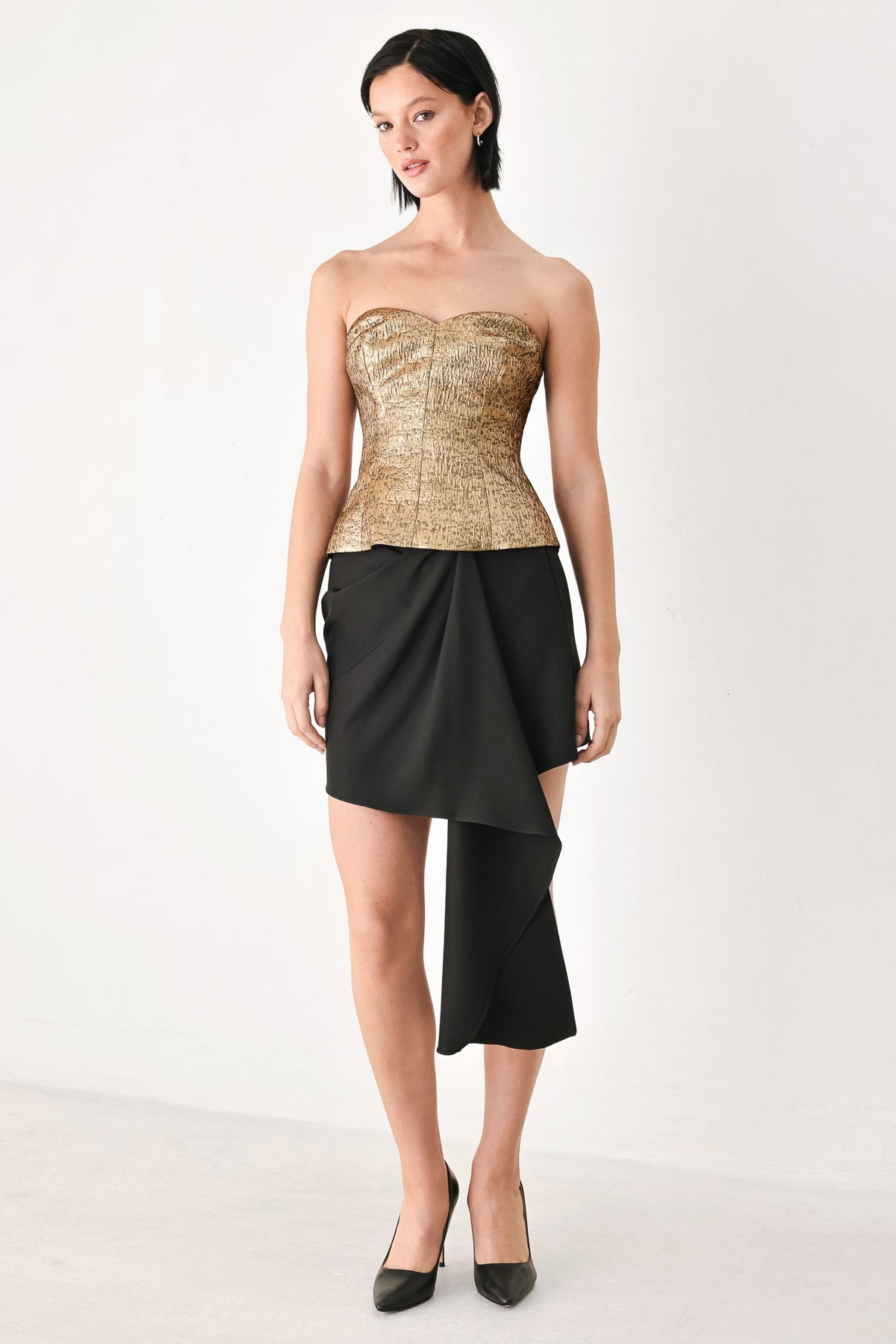 NEW - Metallic Sweetheart Strapless Top
