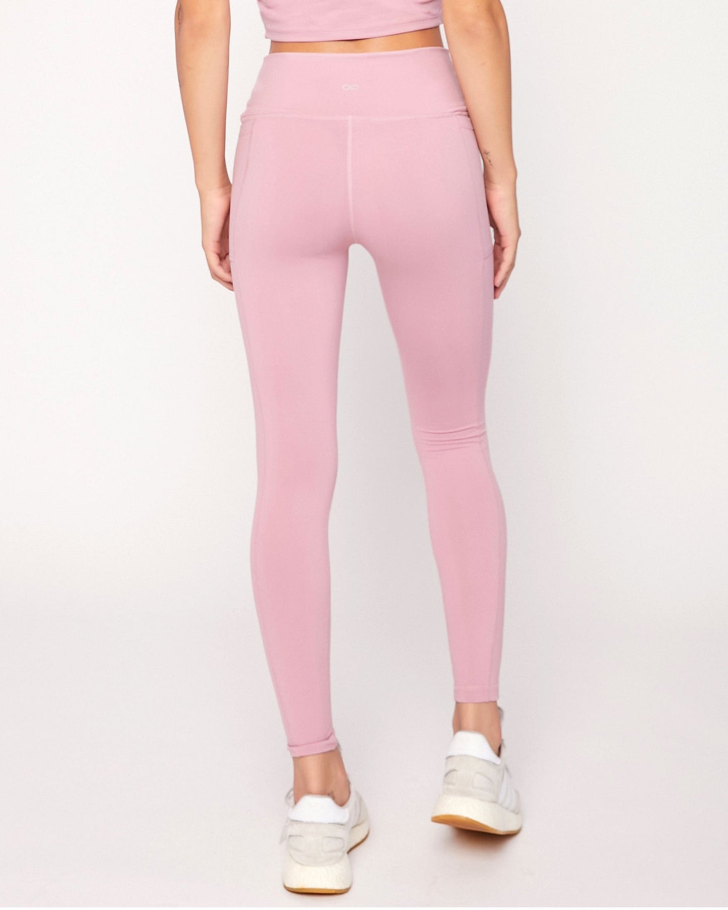 Explore Pocket Legging 26" in multiple colors