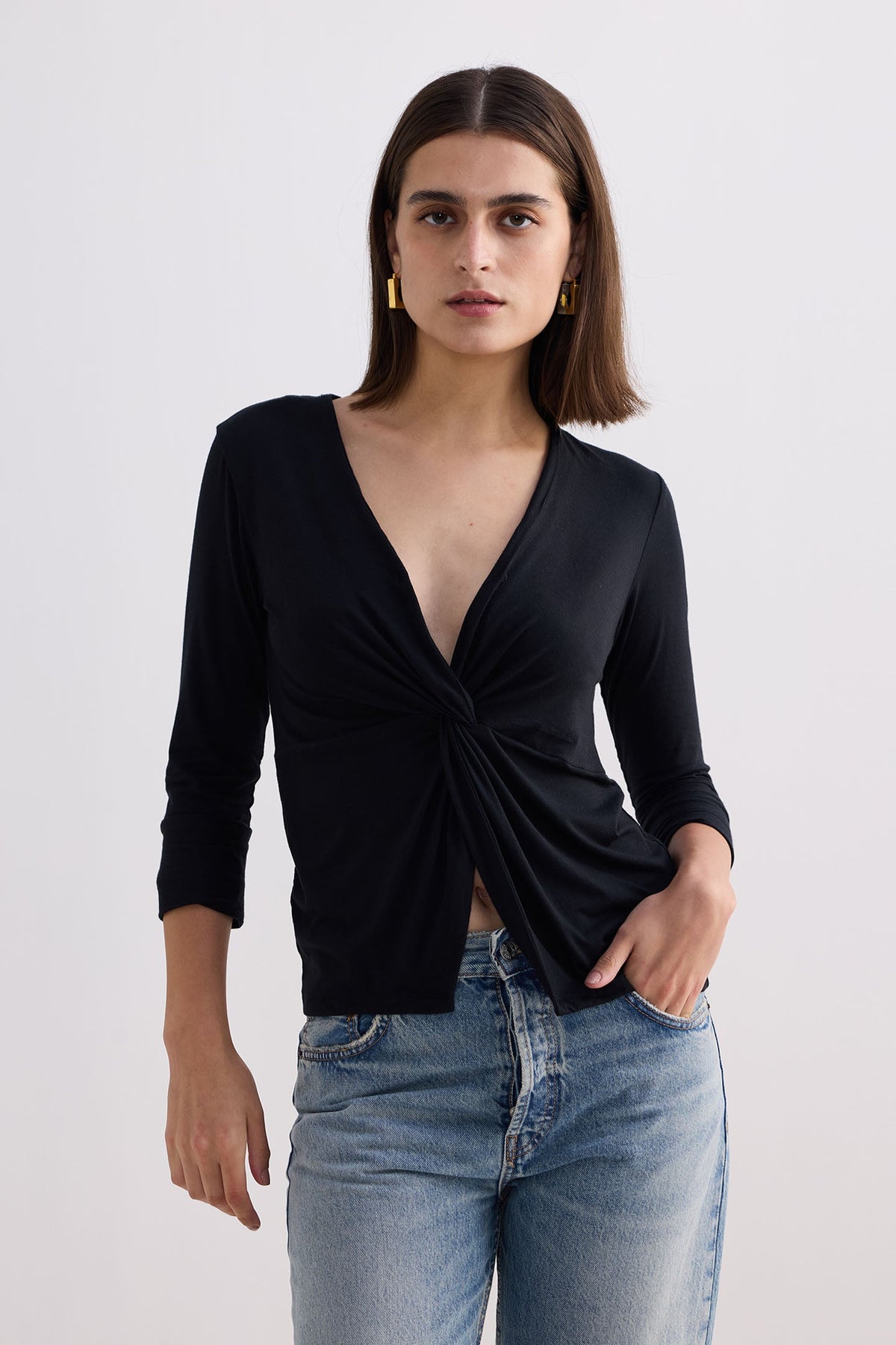 Twist Front Knit Shirt in Black-0