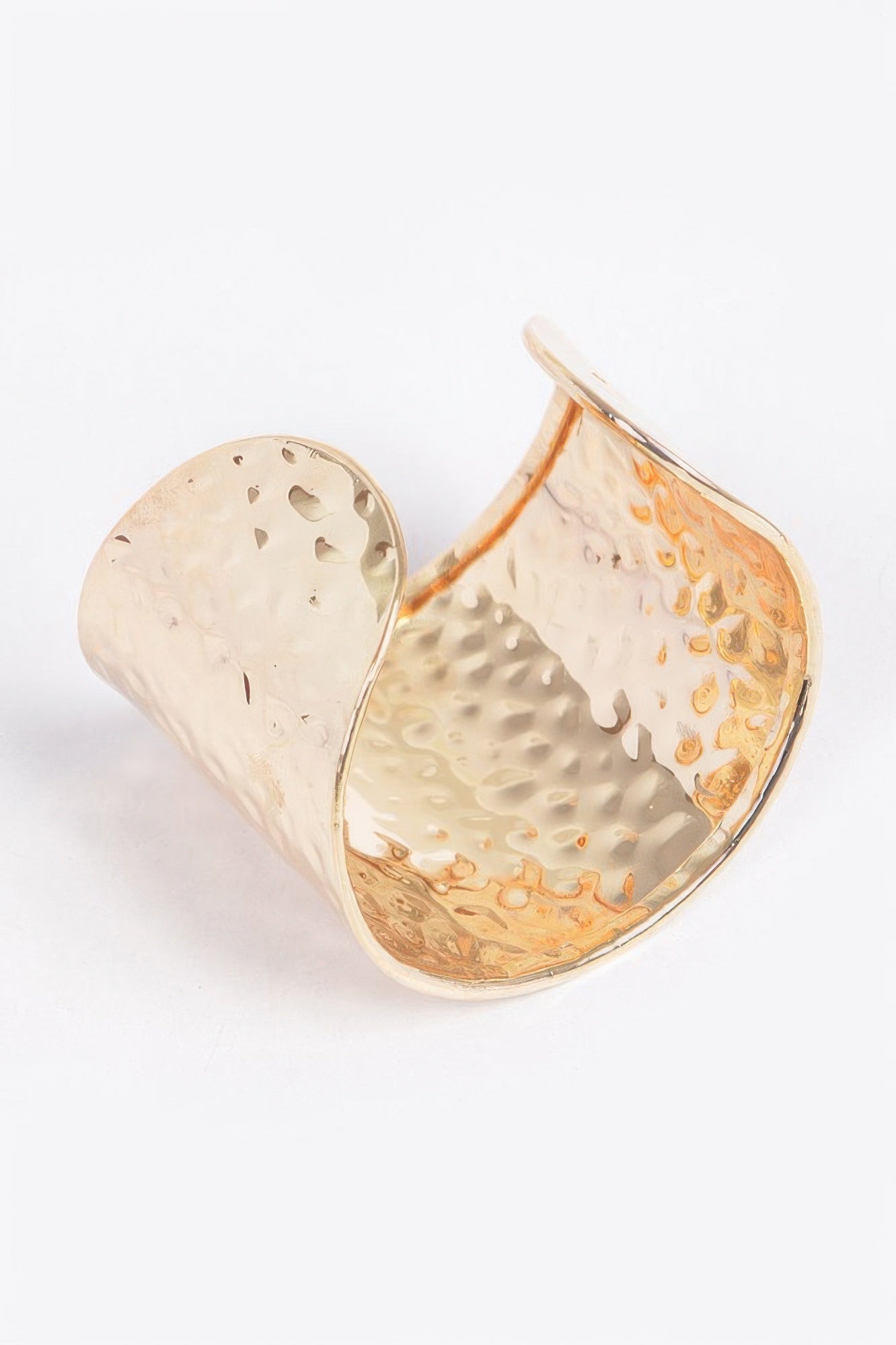 Hammered Cuff in gold and silver