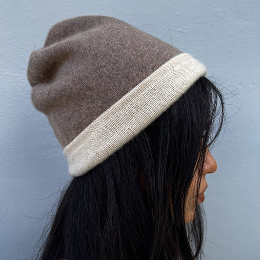 Reversible Cashmere Beanie in Coffee + Cream