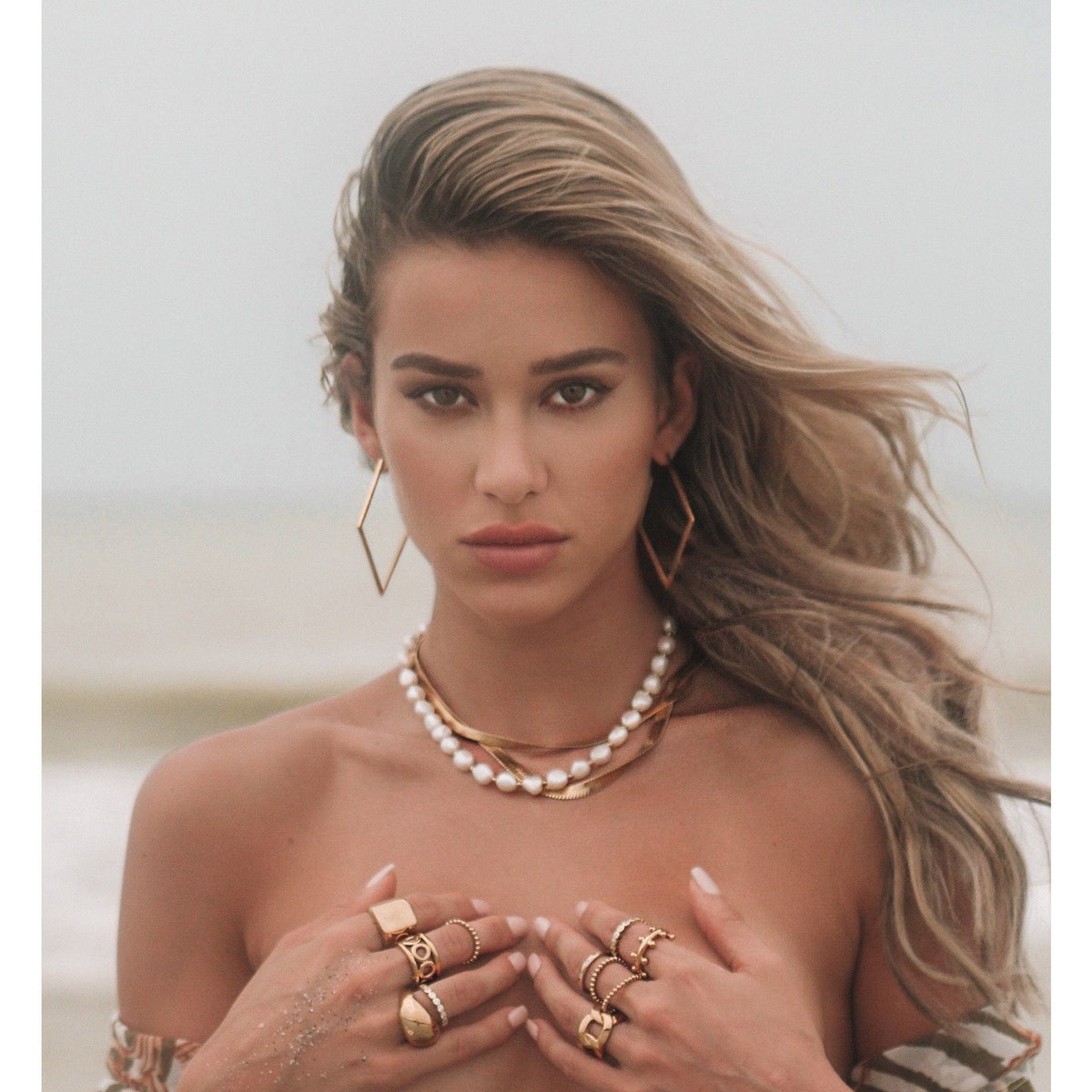 NEW - Jax Necklace in gold and silver